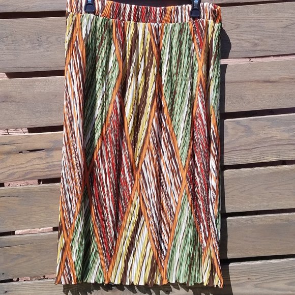 AVA JAMES Multicolor Striped Diamind Pattern Skirt - Picture 8 of 16